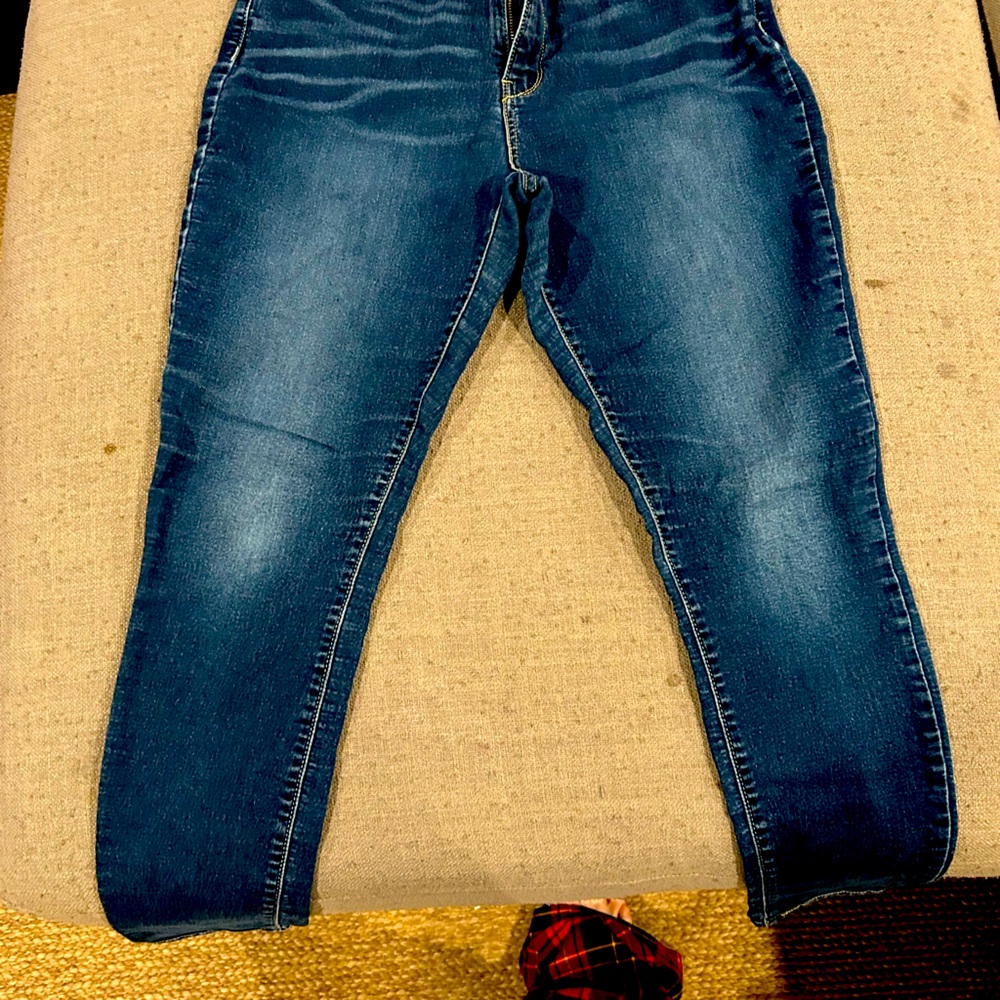Signature by Levi size 14